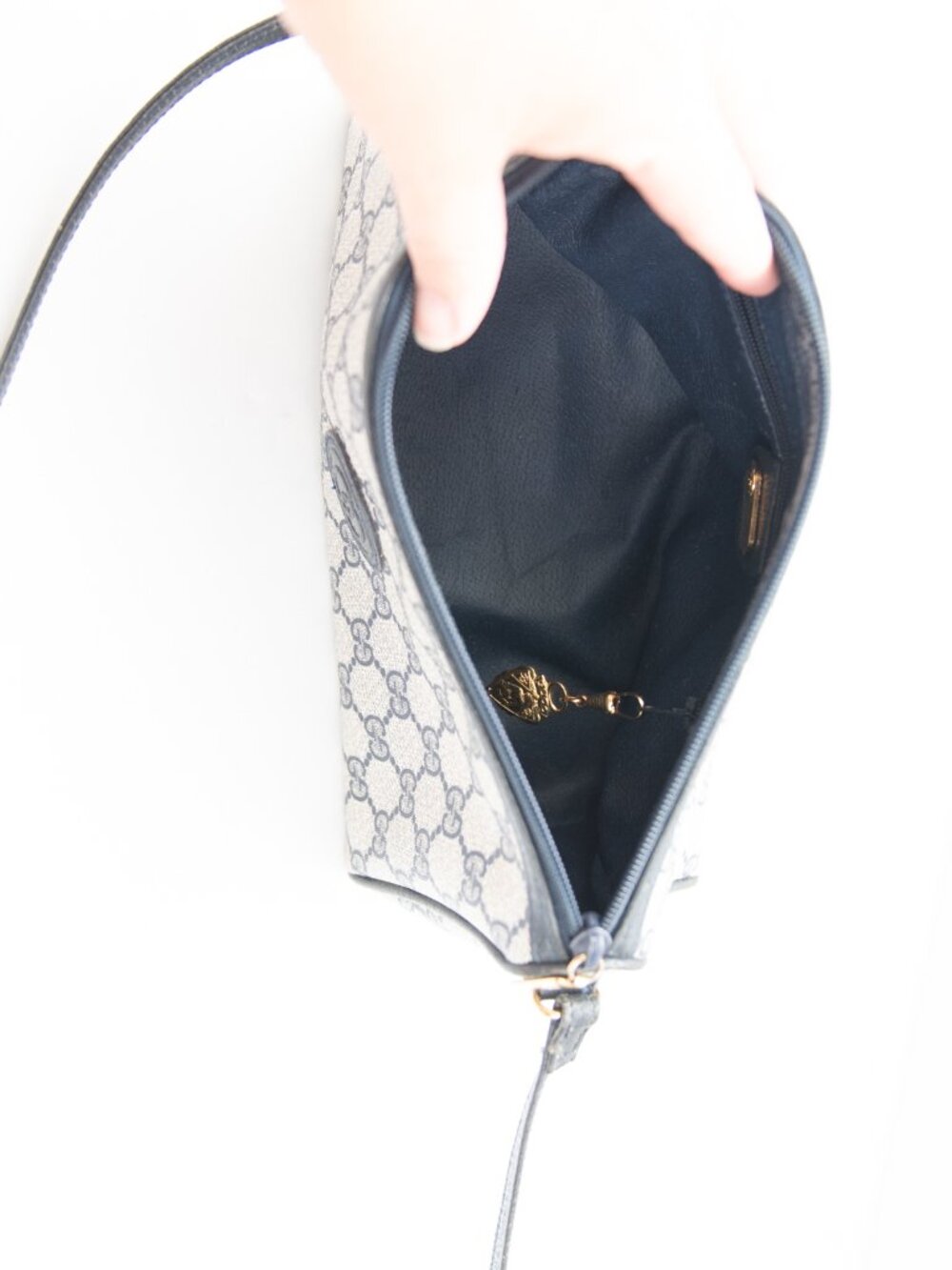 Vintage Gucci GG Supreme Monogram Camera Crossbody Bag 1980s Purse Navy Blue - Picture 14 of 16